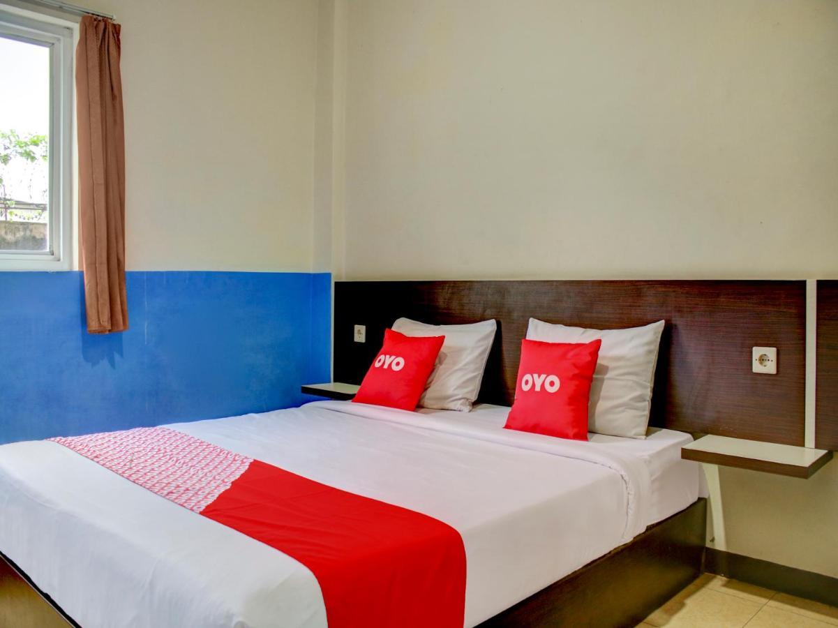 Oyo 90162 Remboelan Guest House Sungai Lutus Εξωτερικό φωτογραφία