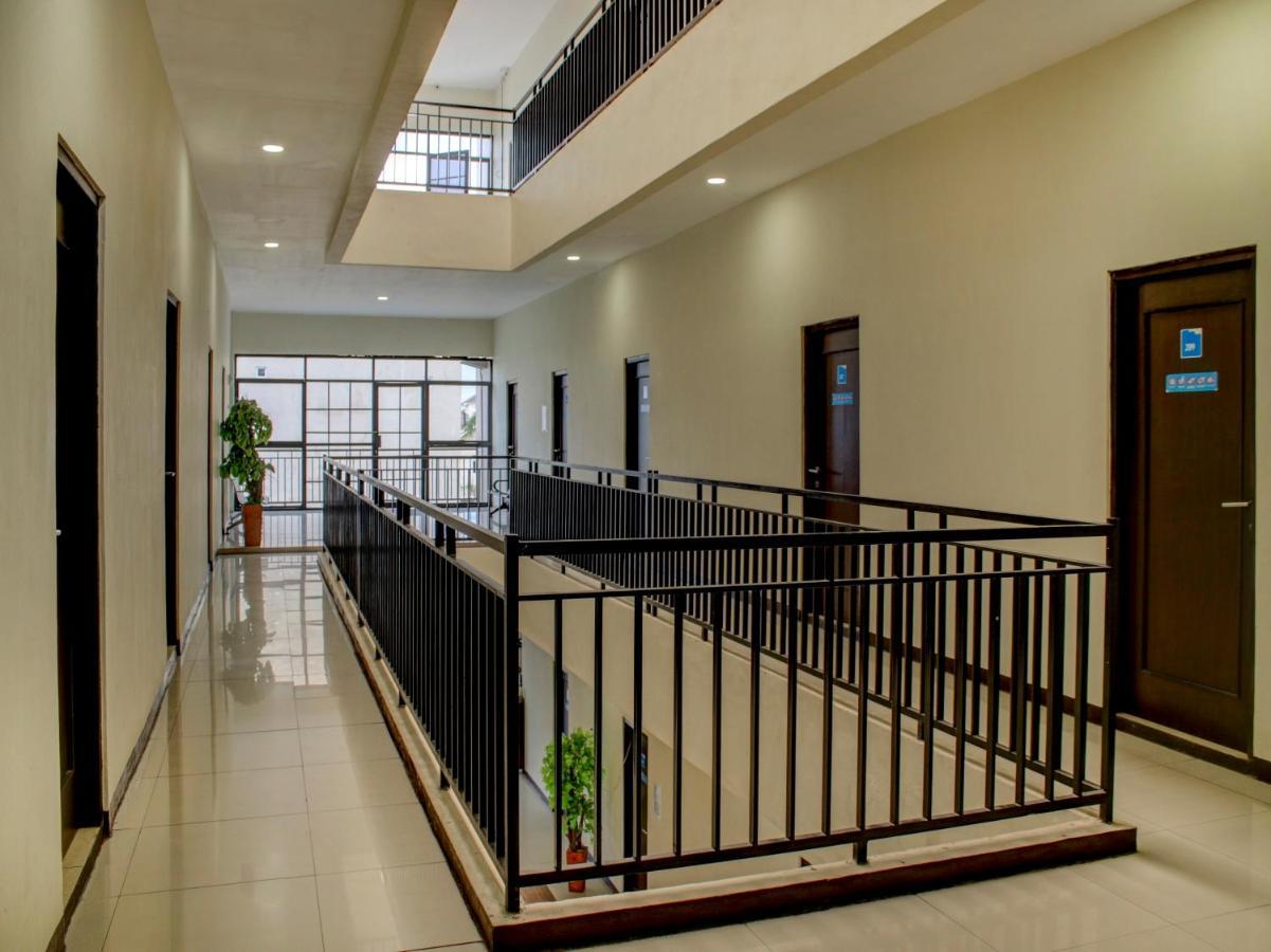 Oyo 90162 Remboelan Guest House Sungai Lutus Εξωτερικό φωτογραφία