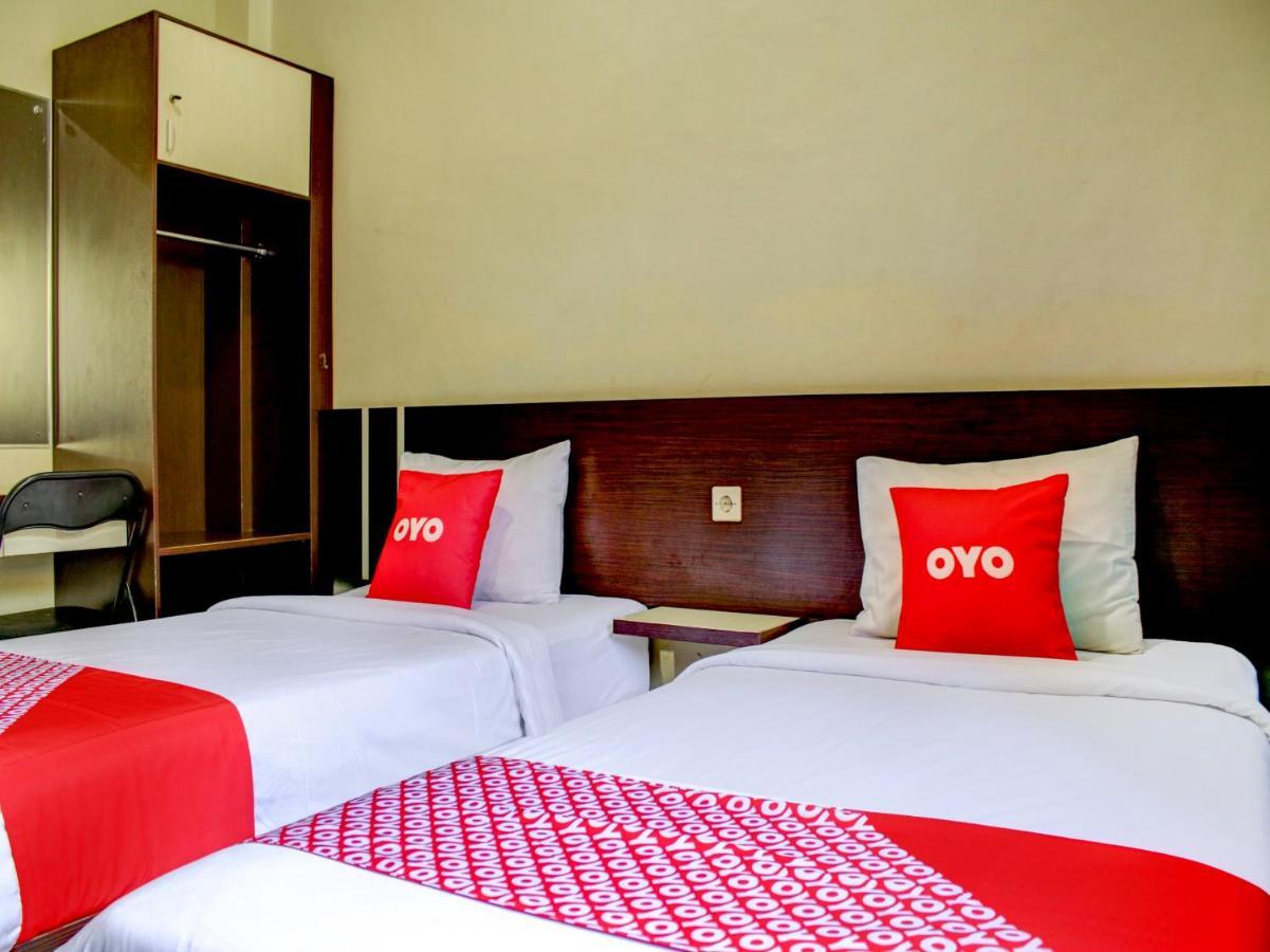 Oyo 90162 Remboelan Guest House Sungai Lutus Εξωτερικό φωτογραφία