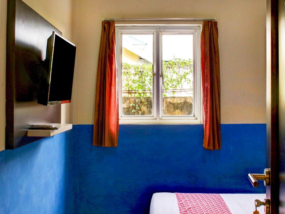 Oyo 90162 Remboelan Guest House Sungai Lutus Εξωτερικό φωτογραφία