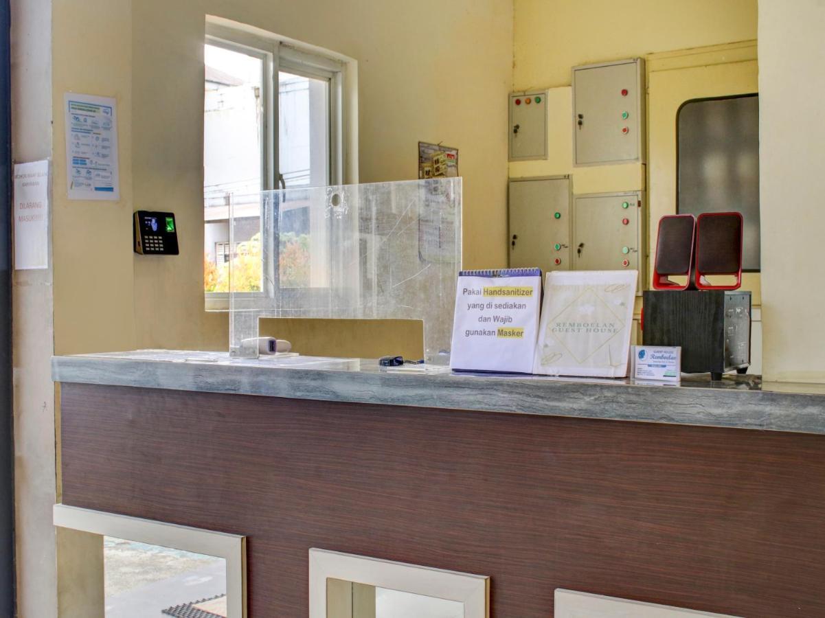 Oyo 90162 Remboelan Guest House Sungai Lutus Εξωτερικό φωτογραφία