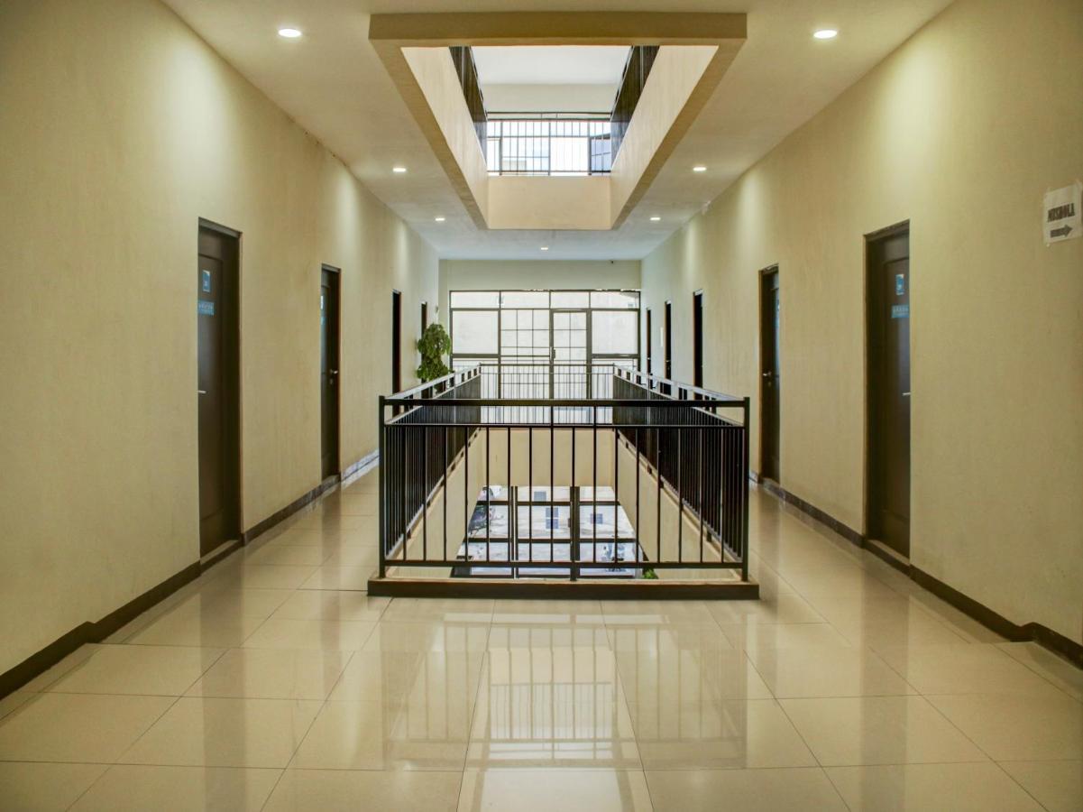 Oyo 90162 Remboelan Guest House Sungai Lutus Εξωτερικό φωτογραφία